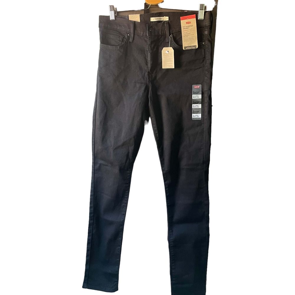 Levi’s 311 shaping skinny black skinny jeans size 30 long
